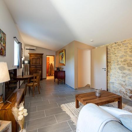 La Maison De Livia, Chambres D'Hotes, Piscine Chauffee, Proche Uzes, Nimes, Ales Sauzet  ภายนอก รูปภาพ